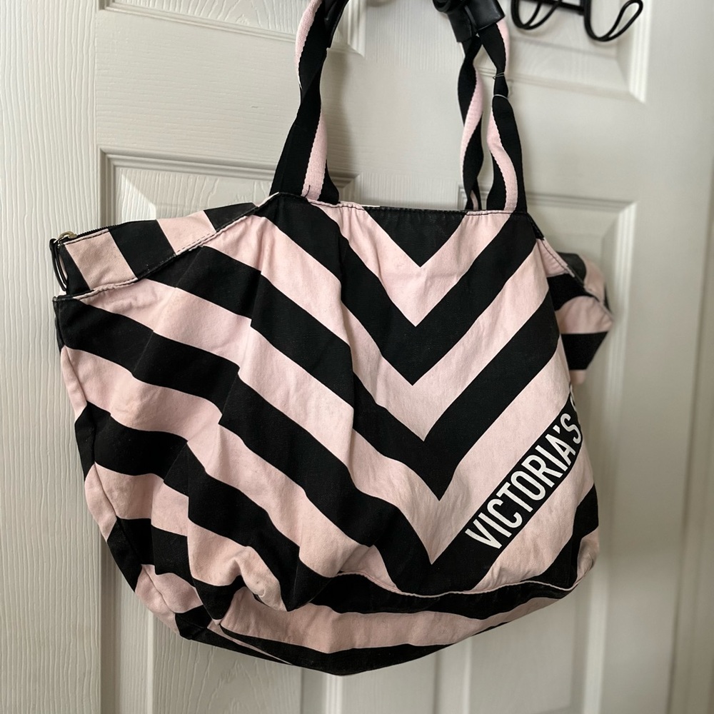 PINK weekend bag